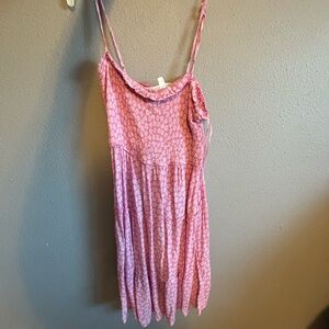 Pink dress with daisy’s